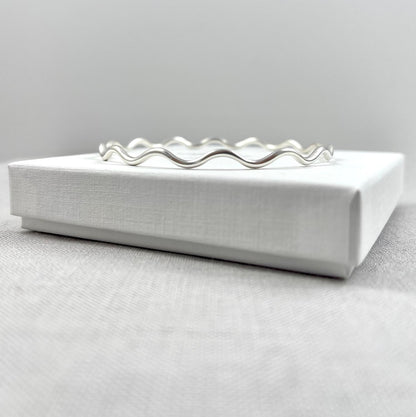 Classic Wave Bangle
