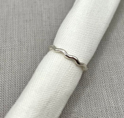 Sterling Silver Wavy Ring